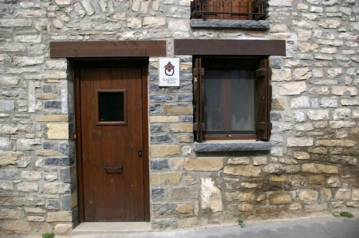 L'Englata house